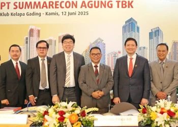 Jajaran Direksi Dan Komisaris Pt Summarecon Agung Tbk Berfoto Bersama Usai Rapat Umum Pemegang Saham Tahunan Tahun Buku 2024 (2)