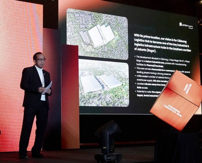 Pak Yassin Satyanegara selaku Head of Industrial Leasing Astra Property pada Acara Press Conference Astra Property Milestone of Growth