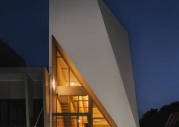 141025 DELUTI0N KARA FACADE (NIGHT) AL
