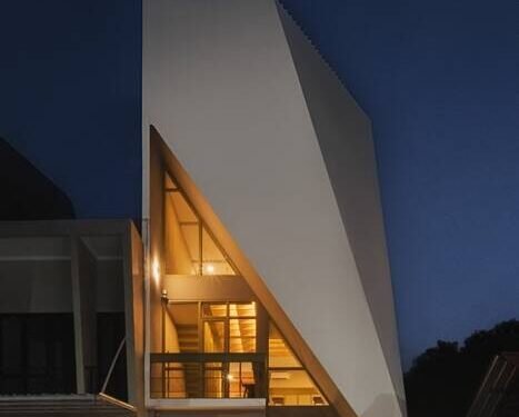 141025 DELUTI0N KARA FACADE (NIGHT) AL