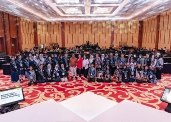 AIA Healthiest Schools Team bersama Bintang Sobat SMP