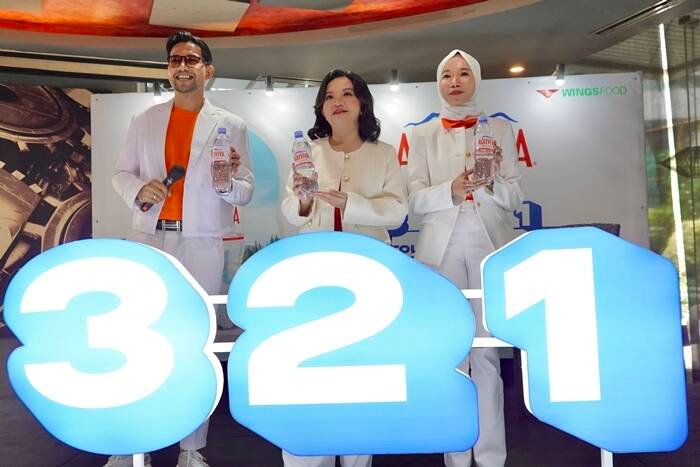 AQUVIVA Menghadirkan Kampanye 3 2 1 Sebuah Panduan Hidrasi Mudah diingat, yaitu 3 Botol AQUVIVA 700ml, setara 2 Liter Air untuk 1 Hari Pasti Sejuknya