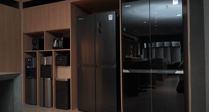 Area REIWA Refrigerator