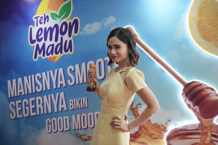 Tissa Biani Brand Ambassador Teh Lemon Madu (4)