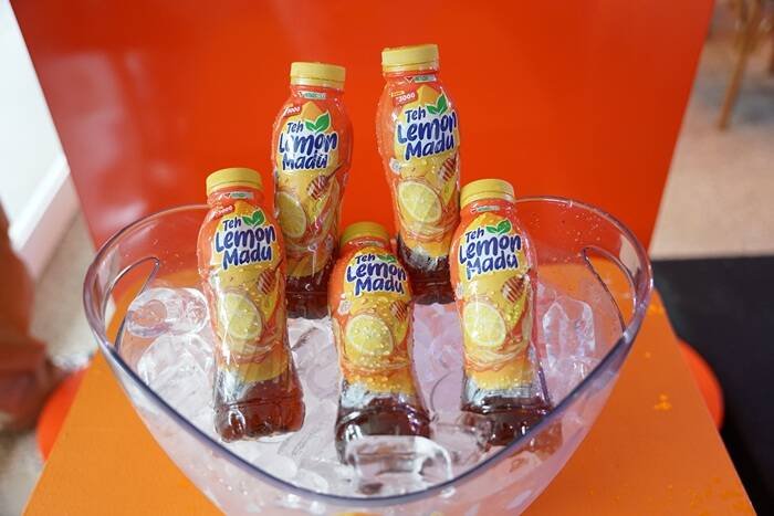 WINGS Food resmi menghadirkan inovasi segar Teh Lemon Madu