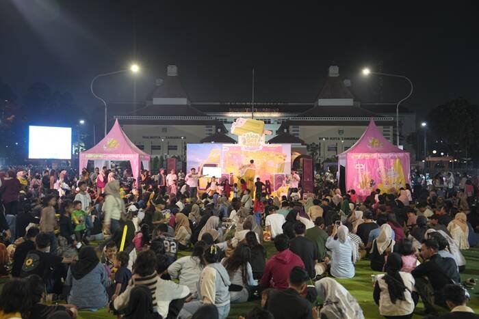 Ribuan Orang Hadir di Acara Korean Krispy Pop Noraebang