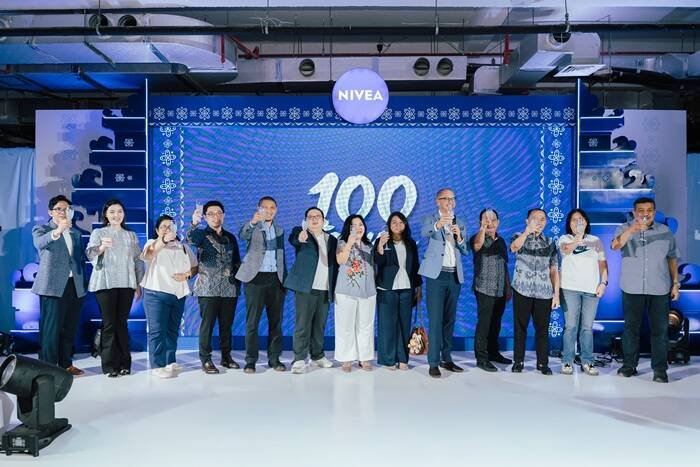 NIVEA 100 Years Toast with Partners(1)